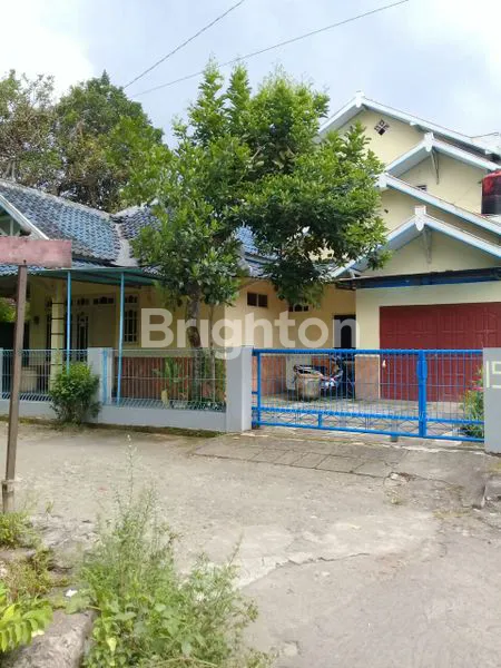 image RUMAH LUAS DEKAT UNIVERSITAS MUHAMMADIYAH YOGYAKARTA TERAWAT 033JR (1)