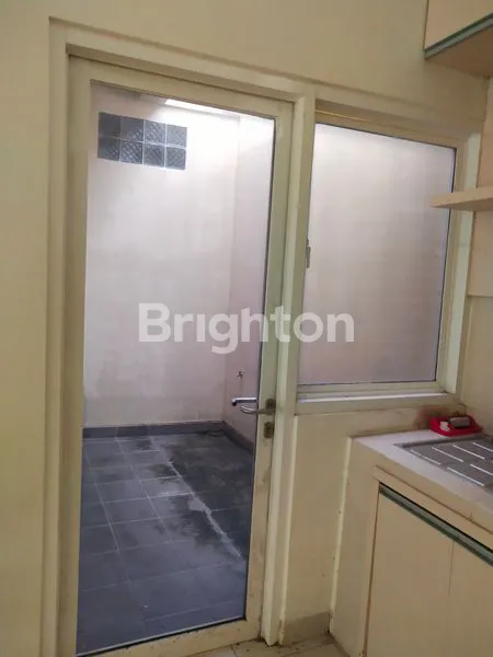 image RUMAH MEWAH DENGAN ROOFTOP VIEW CITRALAND CITY (2)