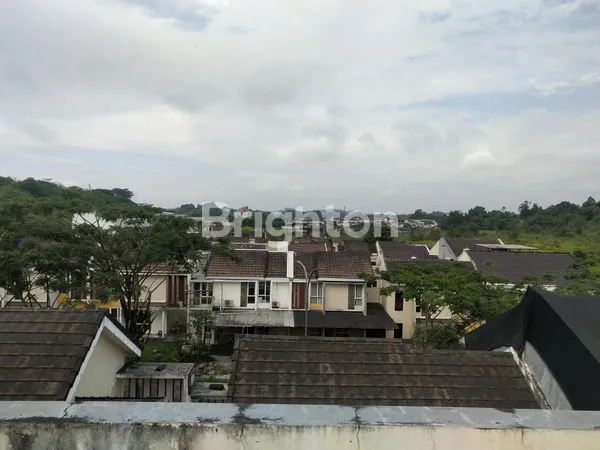 image RUMAH MEWAH DENGAN ROOFTOP VIEW CITRALAND CITY (5)