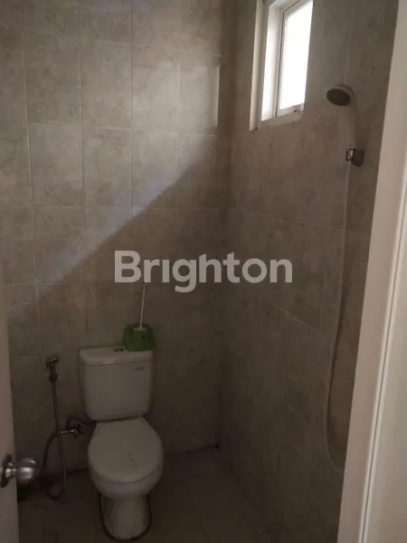 image RUMAH MEWAH DENGAN ROOFTOP VIEW CITRALAND CITY (8)