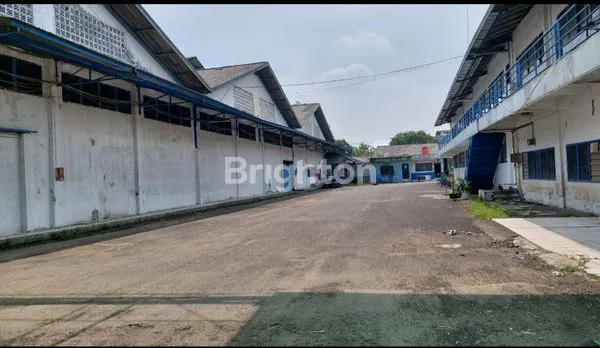 image DI SEWAKAN GUDANG 1 HA (10.000M²) DEKAT TOLL CIBINONG DAN DEKAT PINGGIR JALAN MASUK CONTAINER 40 FT...LUAS UNTUK LOADING & PARKIR (4)
