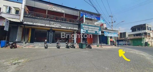 image RUKO 2 LANTAI MURAH DI HOOK.SAMPING MIXUEPOROS JALAN UTAMA BATU (4)