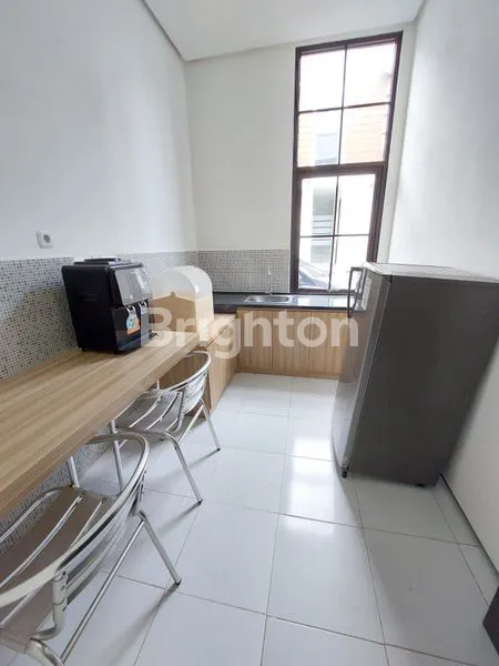 image RUMAH KOS FURNISH ARAYA DEKAT DENGAN BINUS (2)