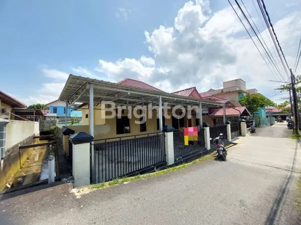 image DIJUAL RUMAH TANAHNYA LUAS 954 M² DI JALAN INDRAKILA BALIKPAPAN (1)