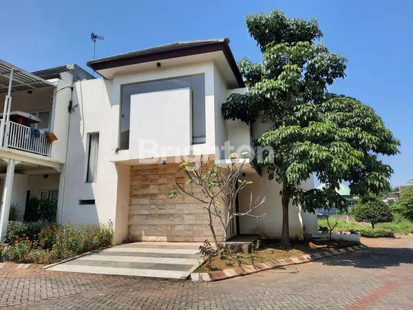 image RUMAH VILLA APLLE 8 BATU ( SEBELAH MALL BATOS ) (1)