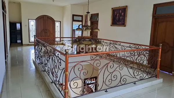 image RUMAH SIAP HUNI 2 LANTAI DI CIPINANG MUARA JAKARTA TIMUR (8)