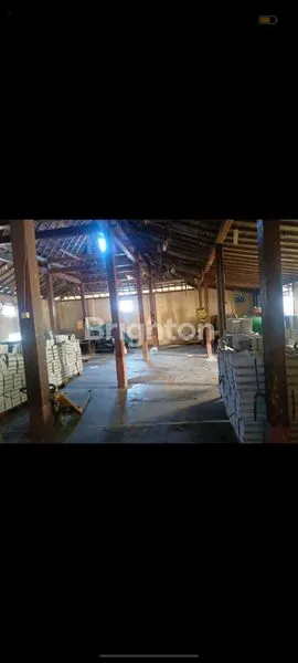 image GUDANG BESAR DI WARINGINREJO LEBAR DEPAN 24M (3)