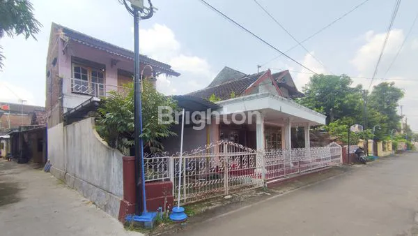 image RUMAH DI CANGAKAN TIMUR KARANGANYAR (1)