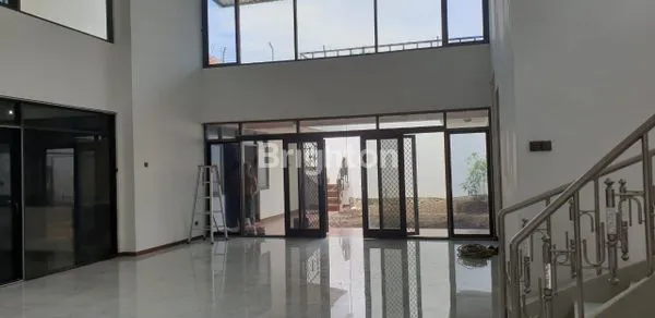 image RUMAH 2 LANTAI SIAP HUNI DHARMA HUSADA. DEKAT ITS GM GALAXY MALL KERTAJAYA MERR UNAIR UNIVERSITAS AIRLANGGA (5)