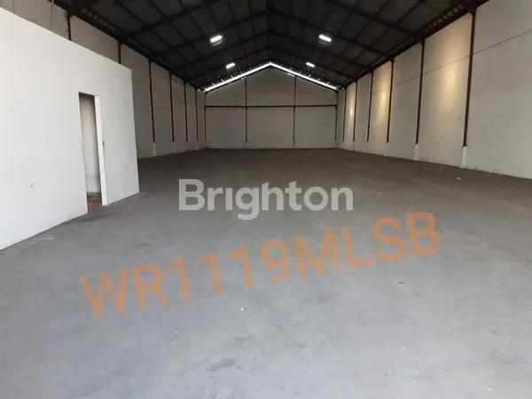 image GUDANG TAMBAK LANGON SIAP PAKAI LOKASI STRATEGIS, ROW JALAN LEBAR (3)