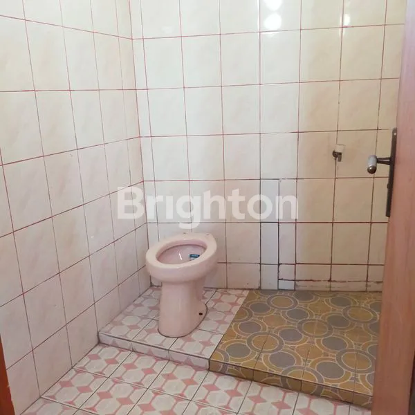 image RUMAH COCOK UNTUK KOST ATAU MESS PEGAWAI  12 KAMAR TIDUR DI MELONG ASIH CIMAHI (3)