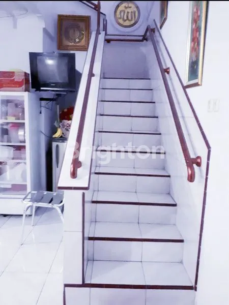 image RUMAH SIAP PAKAI 2 LANTAI 2 ROW JALAN DI PULO ASEM JAKARTA TIMUR (2)