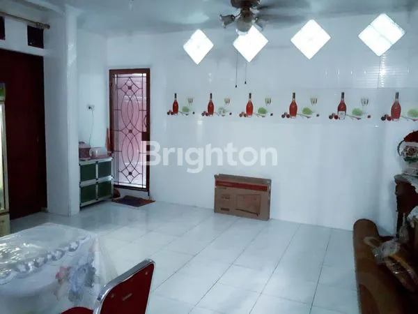 image RUMAH SIAP PAKAI 2 LANTAI 2 ROW JALAN DI PULO ASEM JAKARTA TIMUR (3)