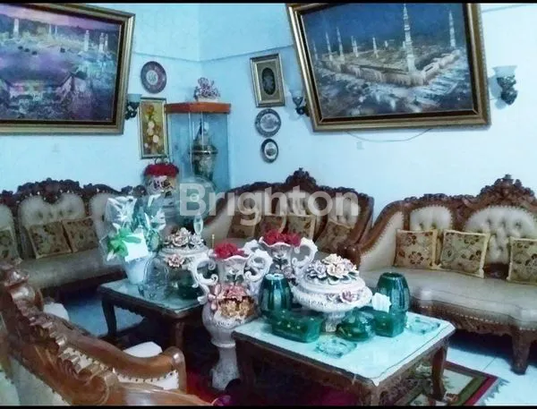 image RUMAH SIAP PAKAI 2 LANTAI 2 ROW JALAN DI PULO ASEM JAKARTA TIMUR (1)