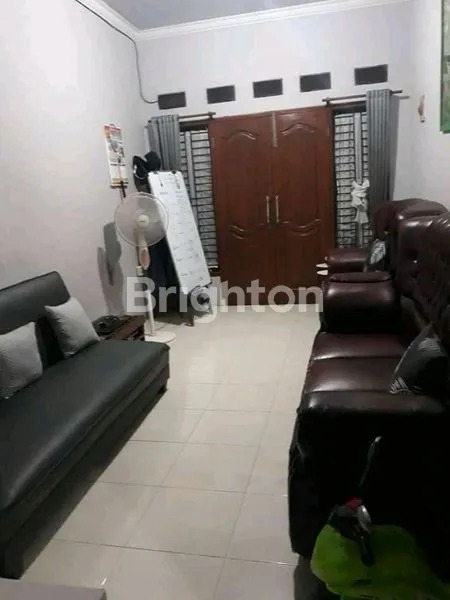 image RUMAH ASRI 2 LANTAI, DI PERUMAHAN BUMI ANGGREK BEKASI TIMUR (5)