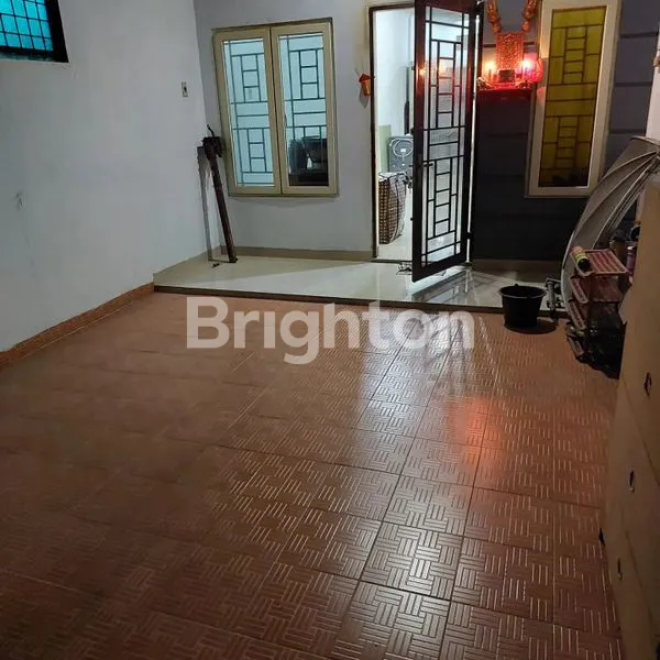 image RUMAH KOMPLEK (8)