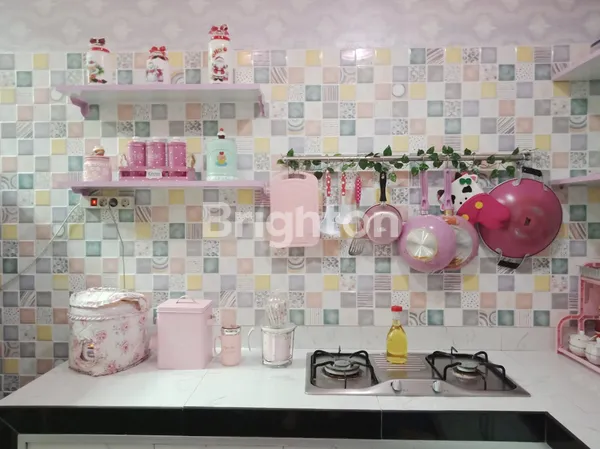 image RUMAH IMUT FULL FURNISH TAMAN WIGUNA SELATAN GUNUNG ANYAR (6)