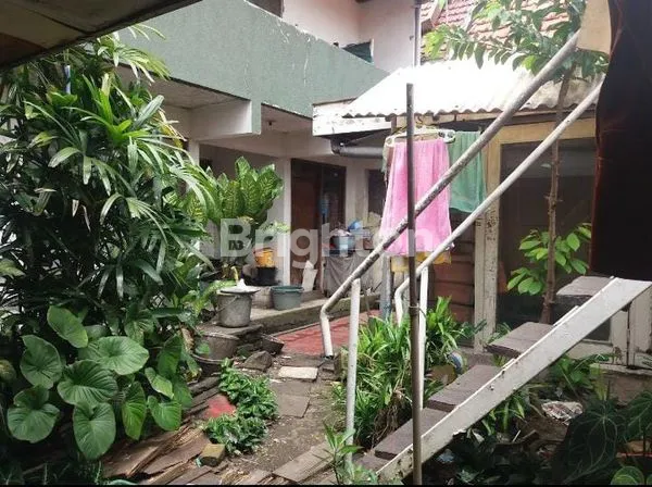 image RUMAH DI PUSAT KOTA SURABAYA (2)