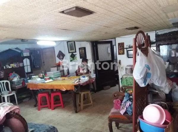 image RUMAH DI PUSAT KOTA SURABAYA (4)