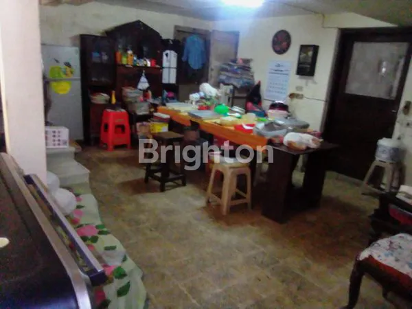 image RUMAH DI PUSAT KOTA SURABAYA (5)