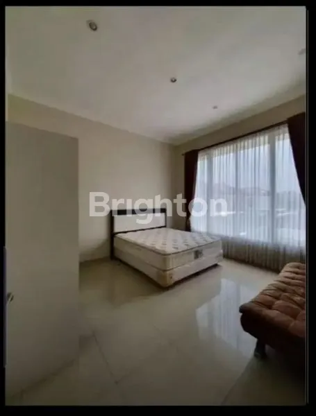 image RUMAH MINIMALIS  ROYAL RESIDENCE CLUSTER ADDINGTON FURNISED WIYUNG SURABAYA BARAT (3)
