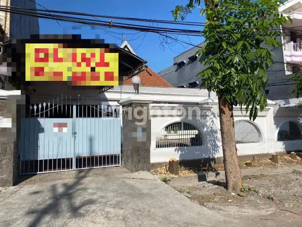 image RUMAH TUMAPEL HITUNG TANAH LOKASI STRATEGIS DI PUSAT KOTA, COCOK UNTUK KOS-KOSAN (1)