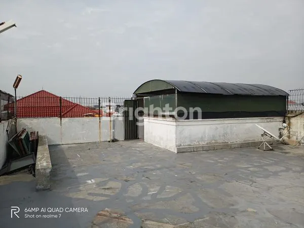 image RUMAH KOMERSIAL AREA RAYA KENJERAN, COCOK UNTUK TEMPAT USAHA FULL FURNISH (4)