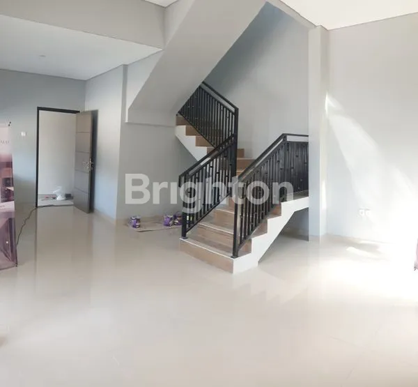 image HUNIAN ELIT DI COLOMADU., PESAN BANGUN,  CUMA 10 MENIT KE BANDARA ADISUMARMO SOLO (3)