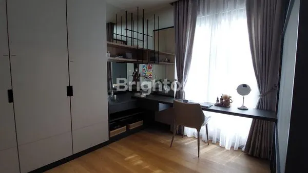 image RUMAH BARU SYMPHONIA CLUSTER STROZZI GADING SERPONG TANGERANG (4)