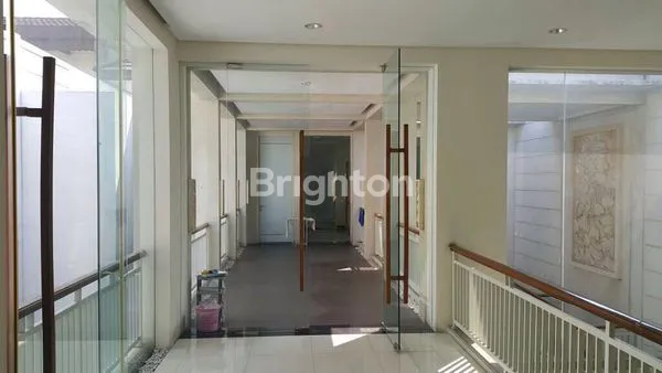 image RUMAH DHARMAHUSADA INDAH PRIVATE POOL (5)