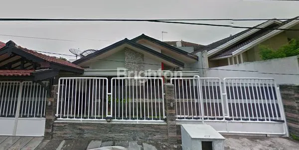 image RUMAH DI DARMO HARAPAN UTARA (1)