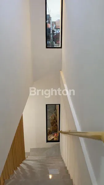 image RUMAH BANGUNAN BARU 2 LANTAI DI PRAMUKA RAWASARI CEMPAKA PUTIH JAKARTA PUSAT (2)