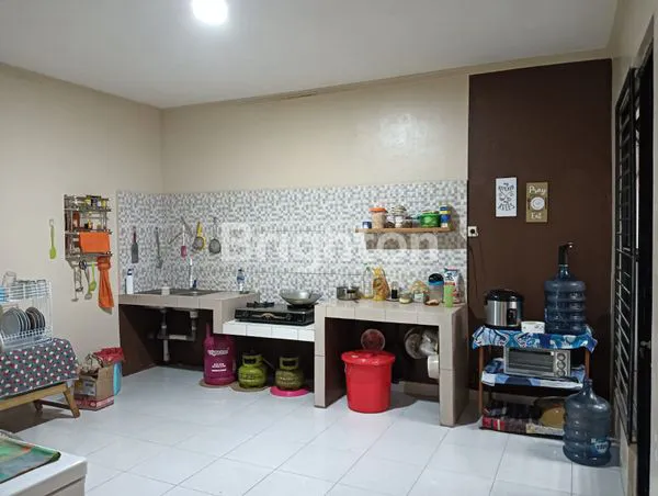 image RUMAH SIAP HUNI DI CIATER SERPONG TANGERANG SELATAN (5)
