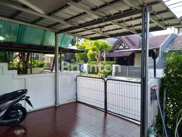 image RUMAH SIAP HUNI DAN STRATEGIS DI GRIYA DEPOK  (6)