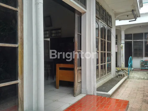 image RUMAH TENGAH KOTA MALANG SANGAT STRATEGIS JALAN INDRAGIRI MALANG (7)