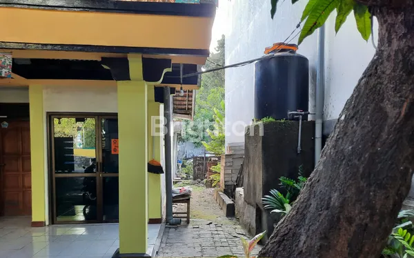 image RUMAH USAHA GRESIK KOTA - LOKASI STRATEGIS  (3)