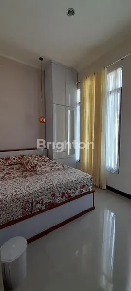 image RUMAH CANTIK SEMI FURNISH 2 LANTAI SOEKARNO HATTA MALANG (6)