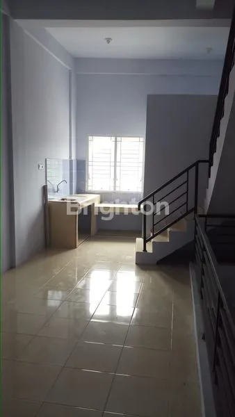 image RUKO 3 LANTAI LOKASI STRATEGIS (1)