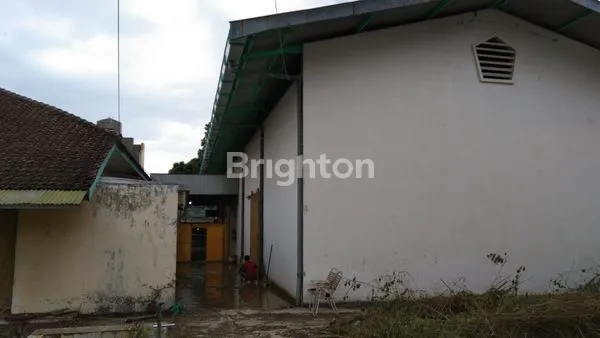 image GUDANG & TOKO EX BENGKEL LUAS DI JALAN UTAMA WLINGI (7)