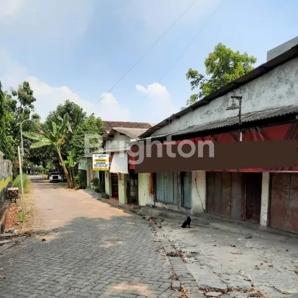 image RUMAH USAHA GRESIK KOTA - LOKASI STRATEGIS  (1)
