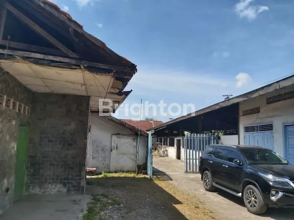 image JUAL RUMAH DAN PABRIK  DI JALAN RAYA GUNUNGSARI (1)