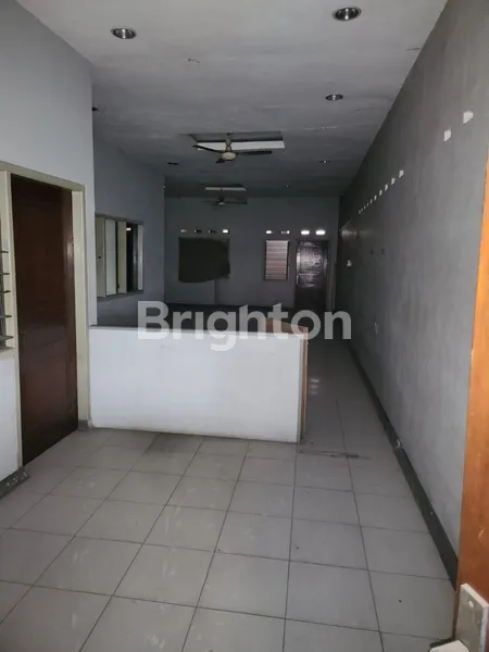 image LAPANGAN FUTSAL & WORKSHOP DAERAH MERR, ROW JALAN 3 MOBIL (2)