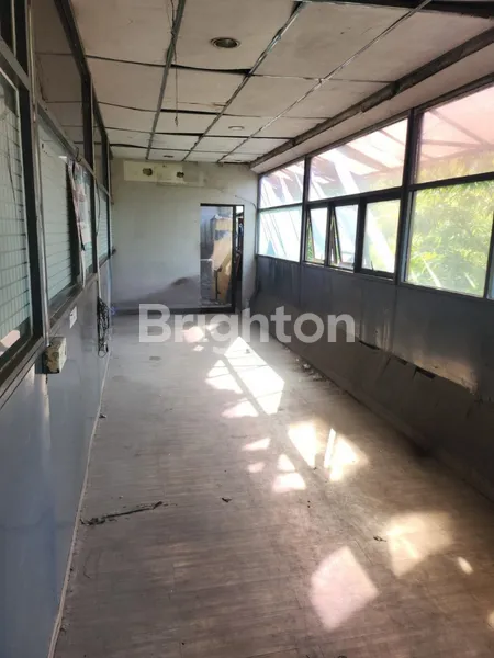 image LAPANGAN FUTSAL & WORKSHOP DAERAH MERR, ROW JALAN 3 MOBIL (4)