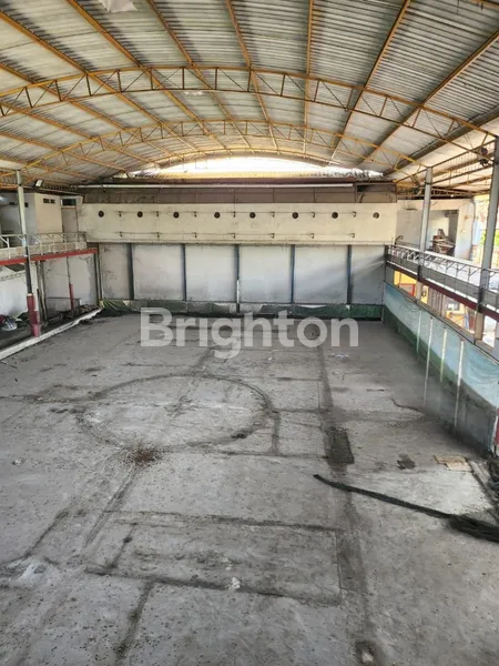 image LAPANGAN FUTSAL & WORKSHOP DAERAH MERR, ROW JALAN 3 MOBIL (5)