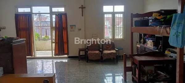 image RUMAH FULL BANGUNAN 2 LT LETAK STRATEGIS TENGAH KOTA PERUM GRAHA MUTIARA SIDOARJO (6)