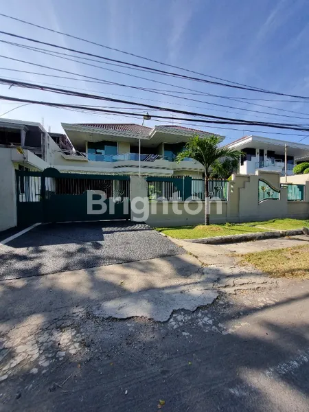 image RUMAH MEWAH KOMERSIL RAYA KERTAJAYA SIAP HUNI DEKAT GALAXY MALL DHARMAHUSADA PAKUWON CITY (1)