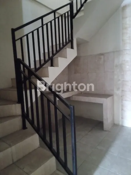 image TERMURAH! RUKO BARU 2 LANTAI SIAP PAKAI DI JALAN UTAMA PONDOK UNGU (7)