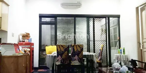 image RUMAH 2 LANTAI DALAM KOMPLEK ELIT DI KEMANGGISAN (4)