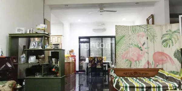 image RUMAH 2 LANTAI DALAM KOMPLEK ELIT DI KEMANGGISAN (2)