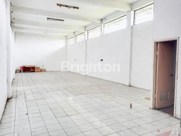 image SAYUNG GUDANG BESAR LAHAN LUAS SIAP PAKAI TEPI JALAN PANTURA SEMARANG DEMAK (2)